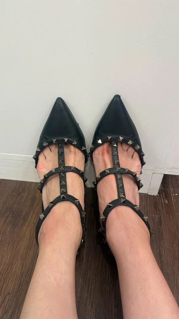 Valentino Garavani Rockstud Pumps Size 39 Black Leather Gunmetal Studs - Image 6