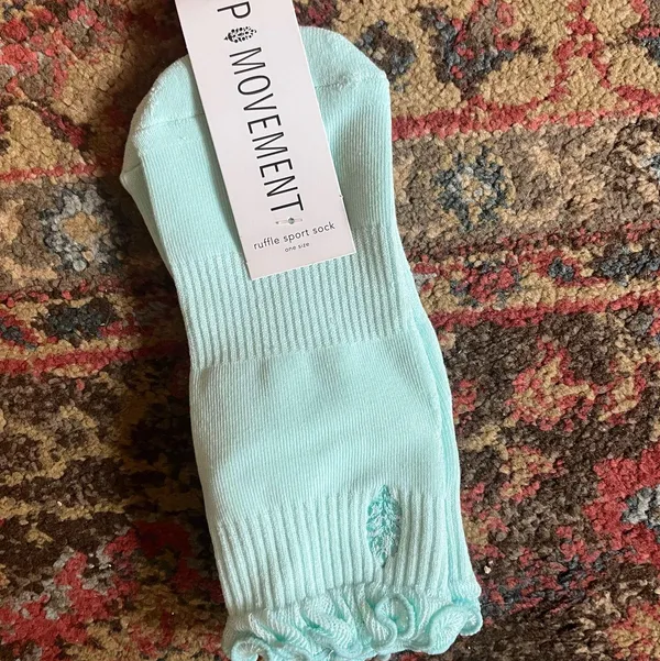 NWT FP movement ruffle socks - Image 2
