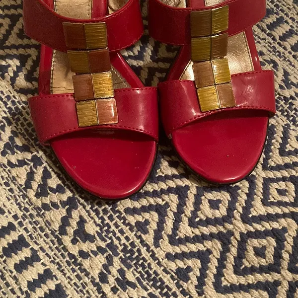Little Red Heels - Image 4