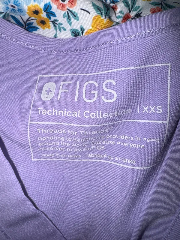 FIGS Lavender Dew Catarina- One-Pocket Scrub Top - Image 4