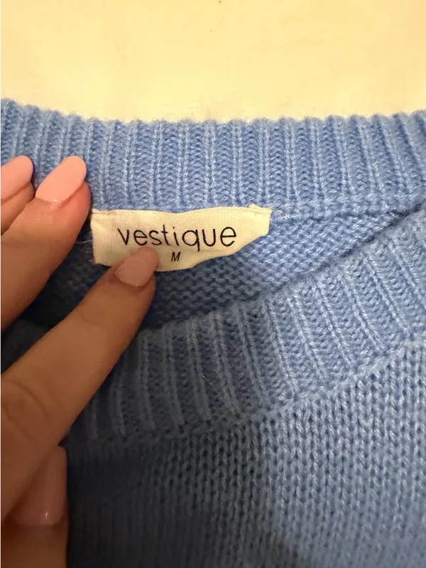 Vestique Sweater - Image 3