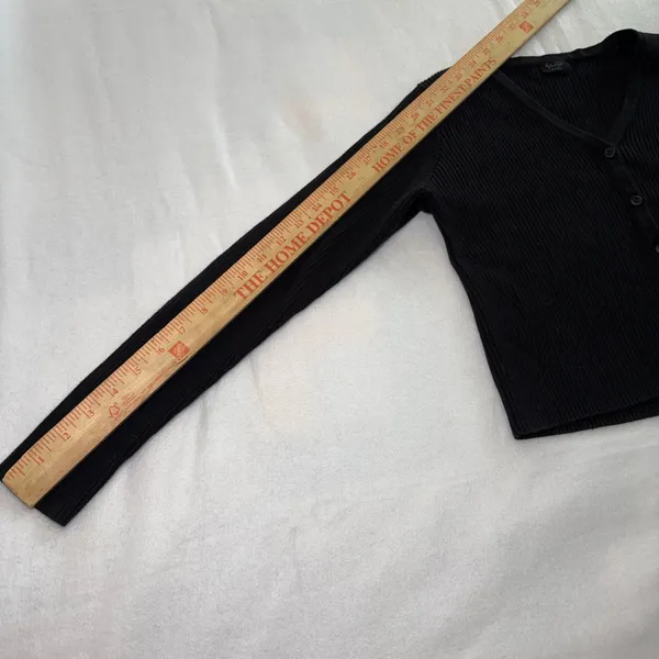 John Galt Brandy Melville Black Ribbed Button Front V-Neck Cardigan Cropped OS - Image 6