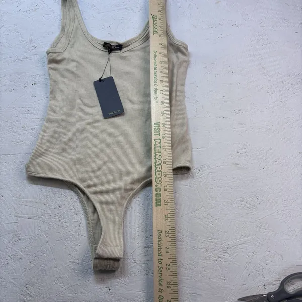 Shinestar Ribbed Tank Bodysuit Beige Nude Sleeveless Stretch Rayon Size Small - Image 10