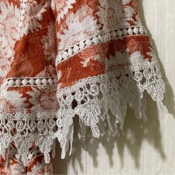 Love Culture Blouse Orange White Floral Laced Trim Size Large - Image 4
