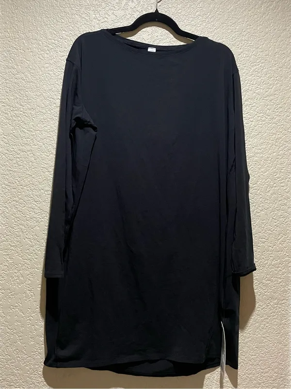 Lululemon NWT Back in action Long Sleeve Black Dress Oversized Size 6 - Image 5