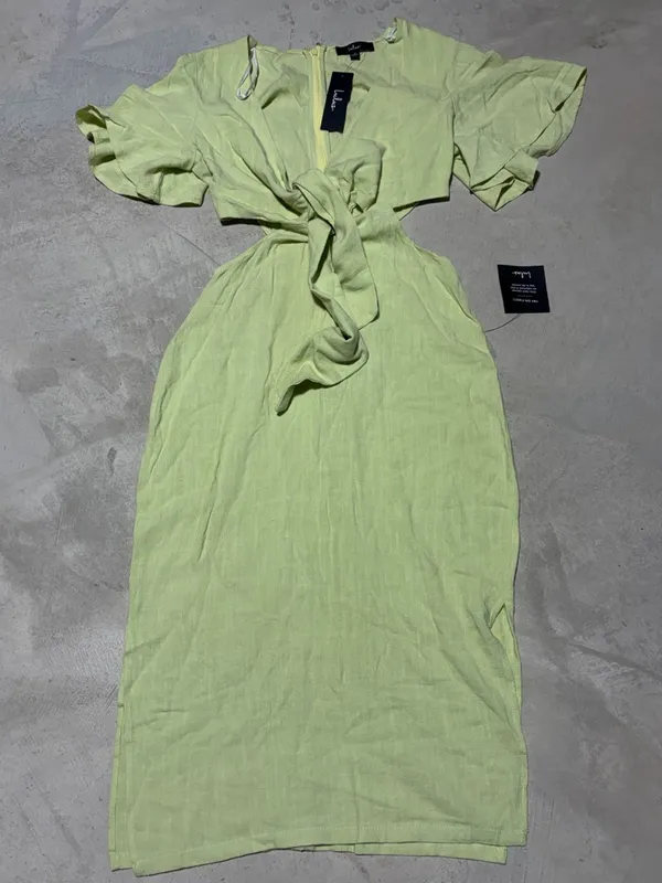 NWT Lulus summer journey Lime Green Tie-Front cutout Midi Dress small - Image 2