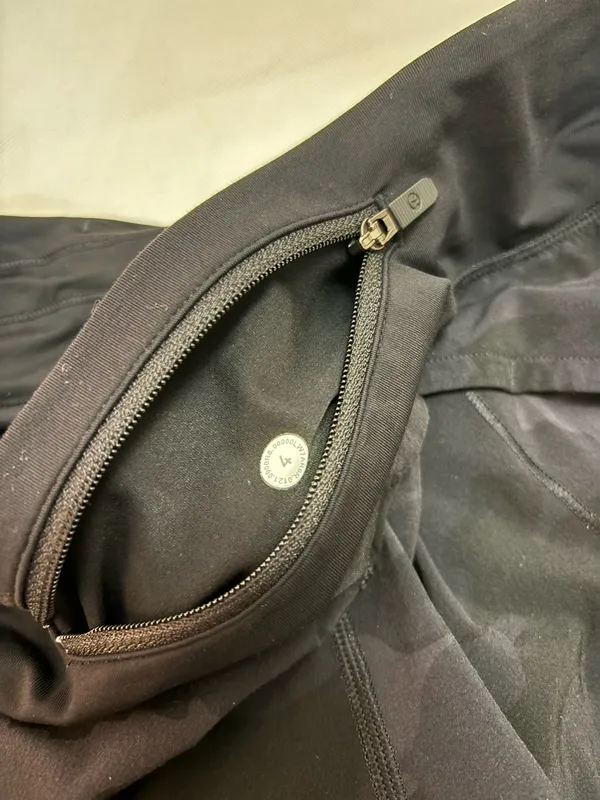 Lululemon Speed Up Shorts 2.5" - Image 4