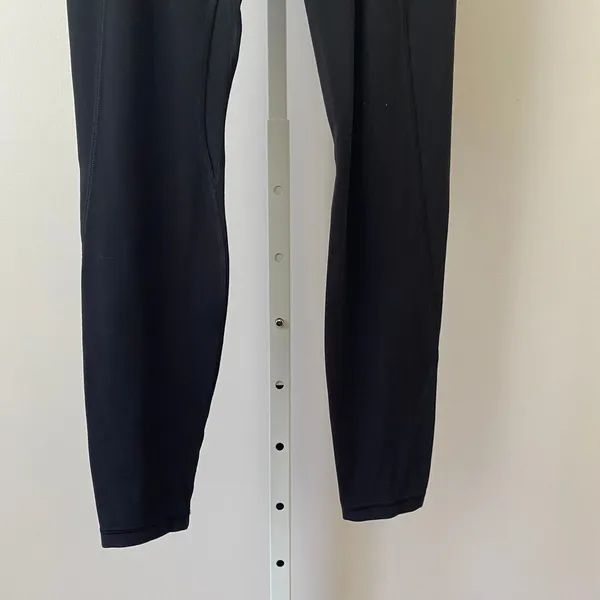 Lululemon Size 6 Black Fast and Free High-Rise Tight 25" Pockets Leggings - Image 3
