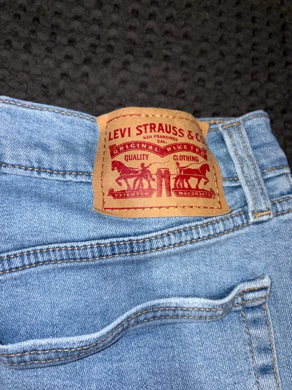 Levi’s Denim Shorts - Image 4