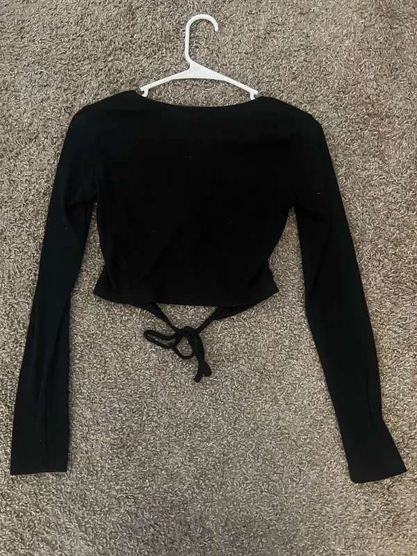 Princess Polly Cut-Out Long Sleeve Black - Image 5