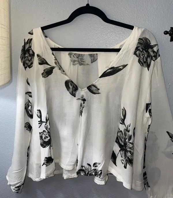 Floral Blouse - Image 5