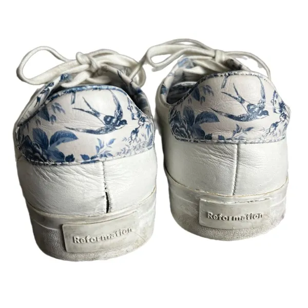 Reformation Harlow white leather blue floral sneakers size 8 - Image 6