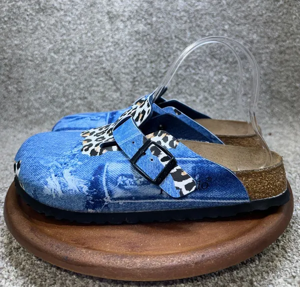 Rare Papillio Blue Denim Animal Print Closed Toe Clogs Womens Size 7 - Image 3