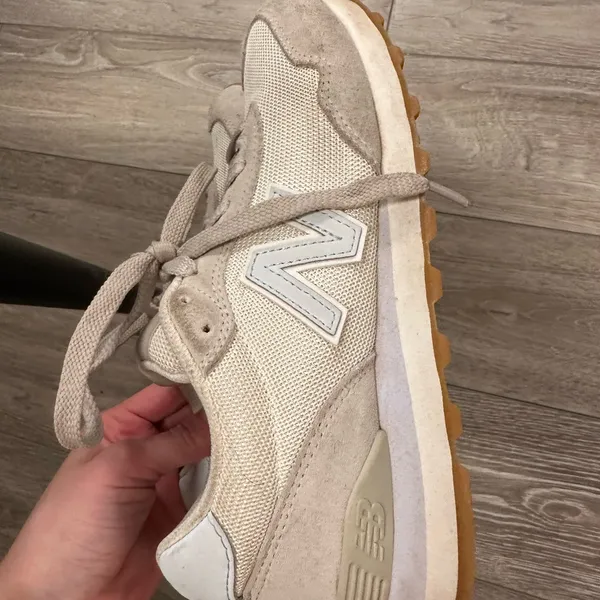 New Balance Women's Beige and White Sneakers - Image 2