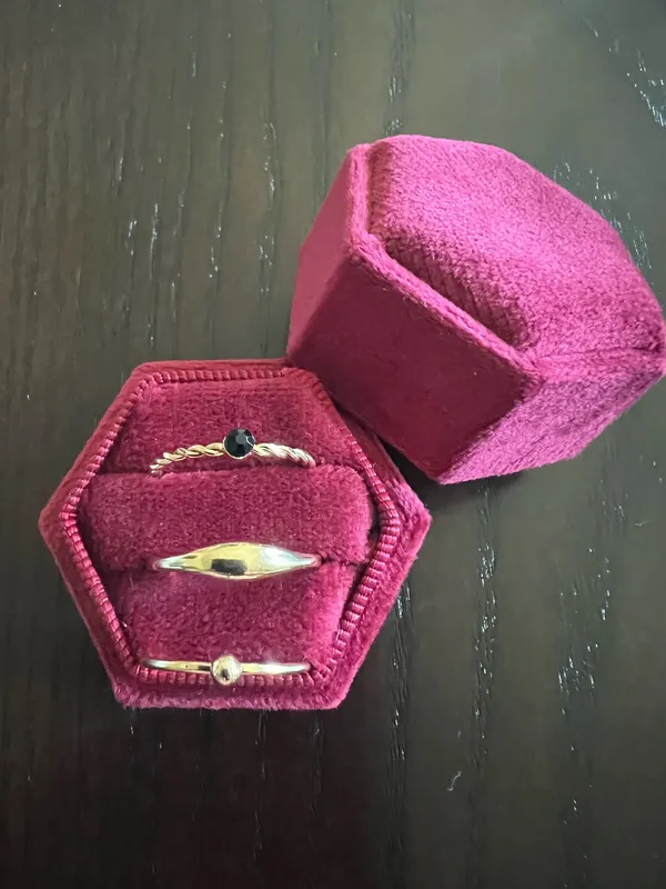 Ladies Gorgeous Golden Stackable Ring Trio Size 7 Gold - Image 2