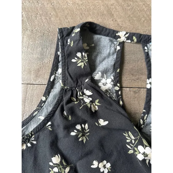 Old Navy Women's Luxe Black White Floral Swing‎ Tank Size XS - Image 8