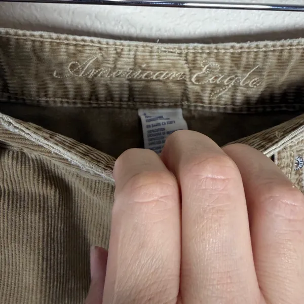 American Eagle Khaki Corduroy Distressed Mini Skirt Size 4 Frayed Hem Y2K Boho - Image 4