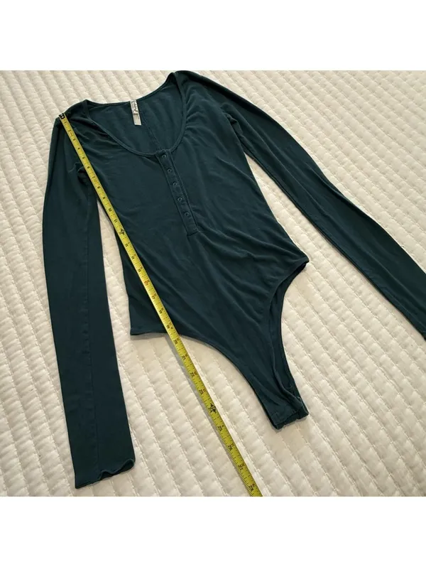Free People Green Snap Henley Bodysuit Long Sleeve Sz XS Extra Small - Image 3