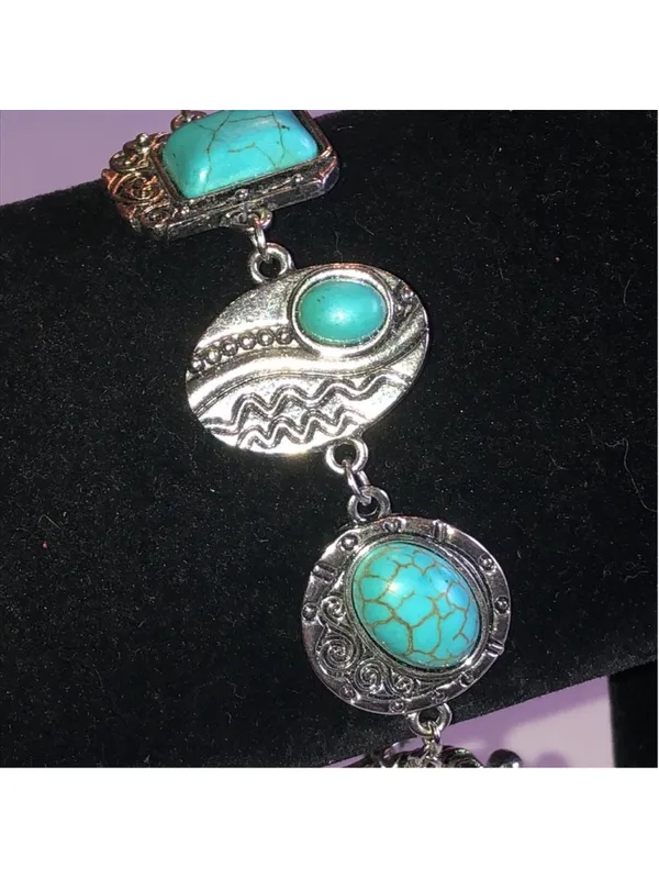 Turquoise Color and Silver Tone Boho Western Bracelet - Image 3