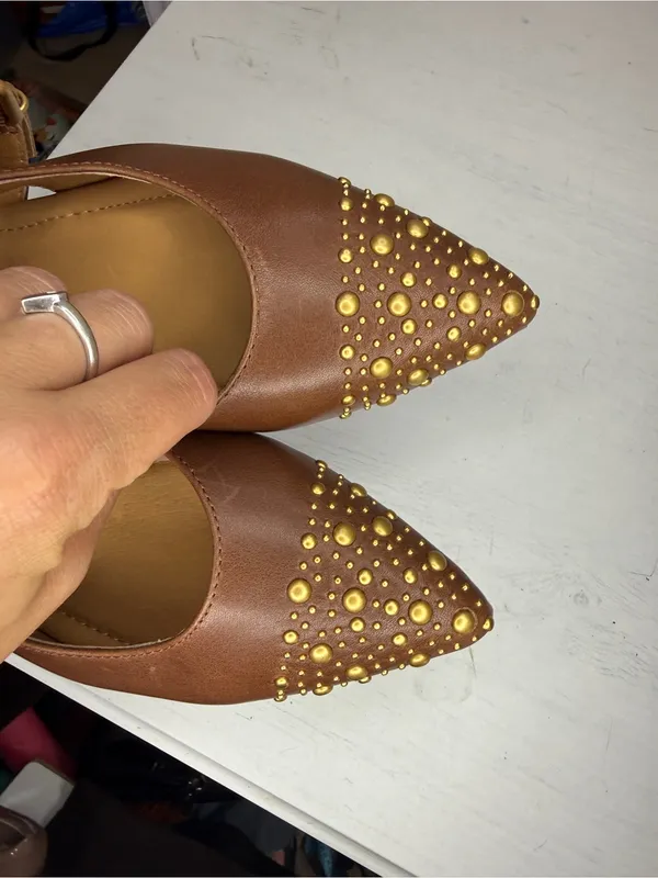 Frye HEATHER SLINGBACK STUDDED Flat Pointed gold & Walnut Leather - Image 6