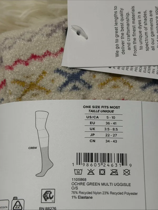 UGG Leslie Graphic Crew Sock - Image 3