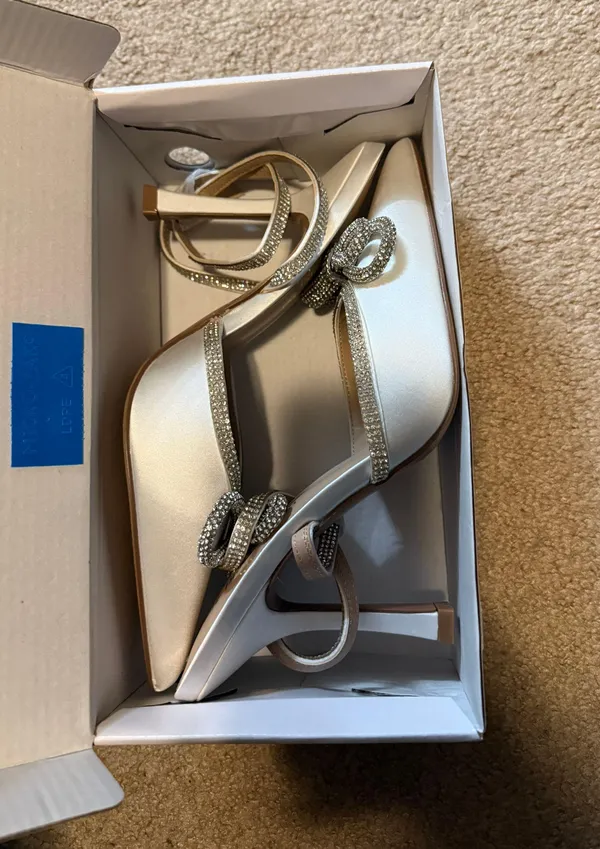 Sparkly White Heels Size 8 - Image 3