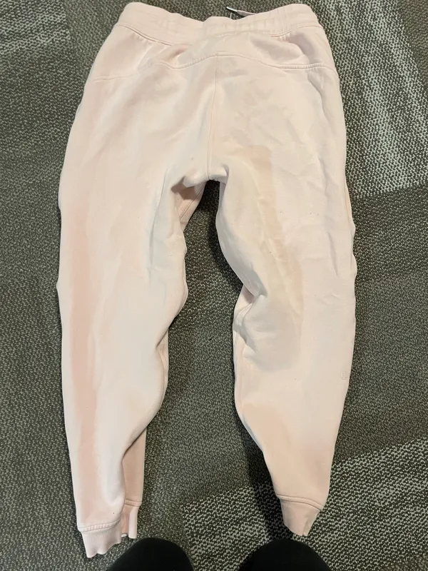 Lululemon High-Rise Scuba Joggers - Image 4