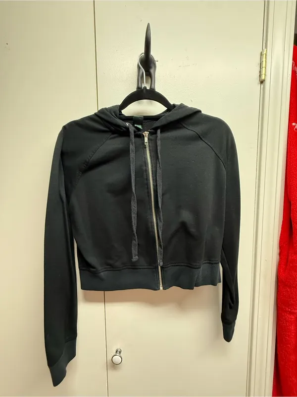 Wild fable cropped hoodie Black Size XS - Image 2