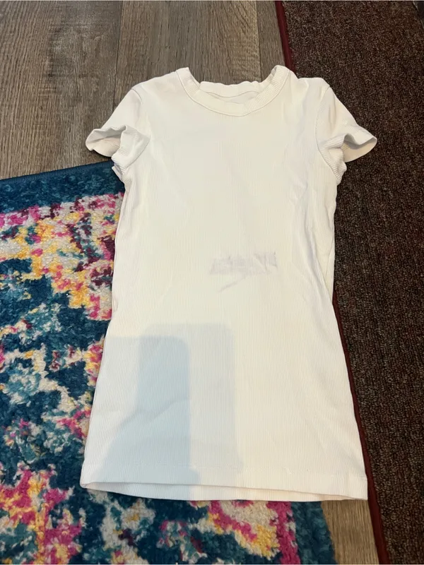 Djerf Avenue xxs white tee - Image 10