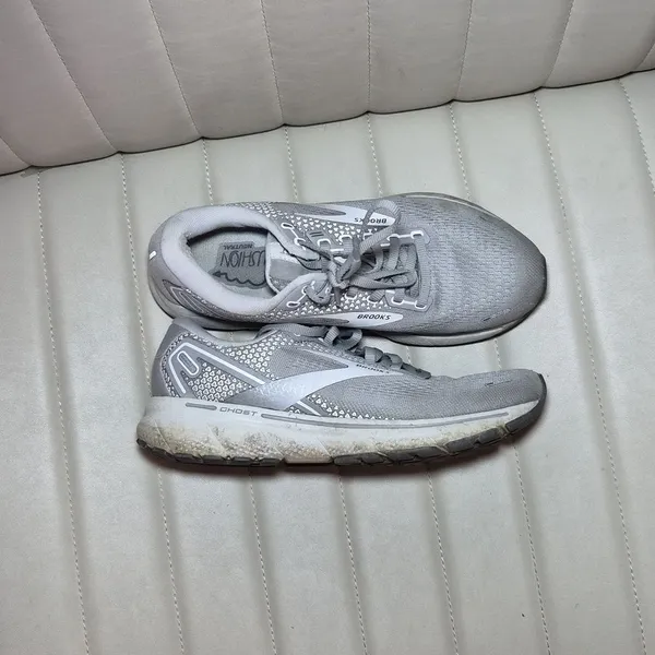 Brooks Ghost Sneakers Size 8 Women's Light Gray Mesh Running Shoes - Image 3