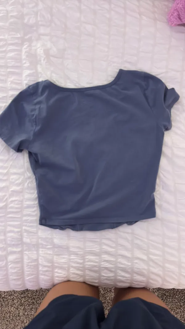 Hollister Baby Tee  - Image 3