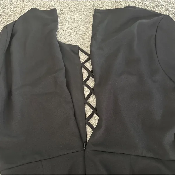 Charlotte Russe Black Long Sleeve romper - Image 8
