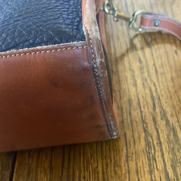 Vintage Dooney & Bourke purse - Image 11