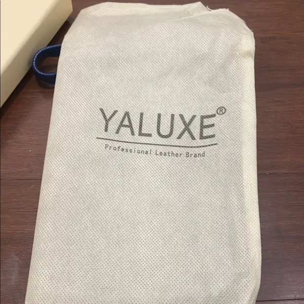Yaluxe Blue Leather Wristlet - Image 2
