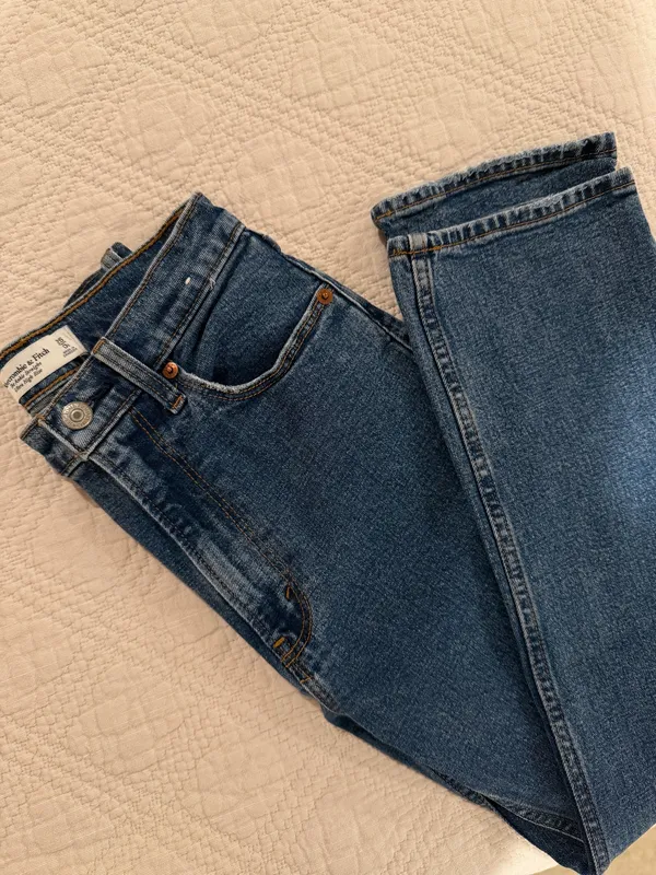 Abercrombie Jeans - Image 5