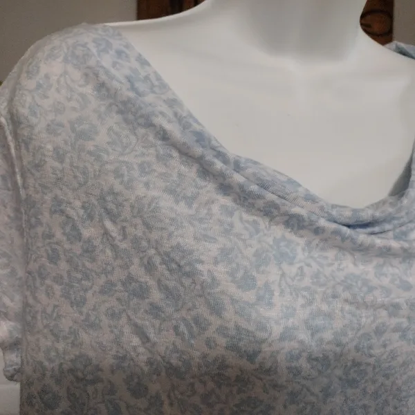 Joie 100% Soft Linen White Blue Ditsy Floral Cap Sleeve Drape Slub Knit Blouse - Image 3