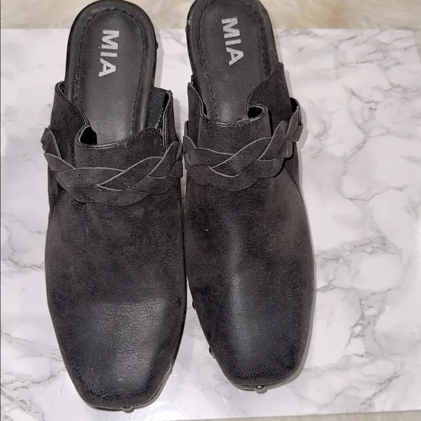 MIA Black studded Mules size 10M - Image 5