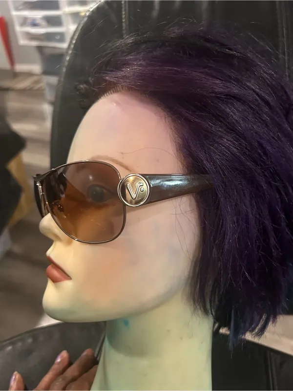 Vogue Brown Gradient Aviator Sunglasses for Women - Image 4