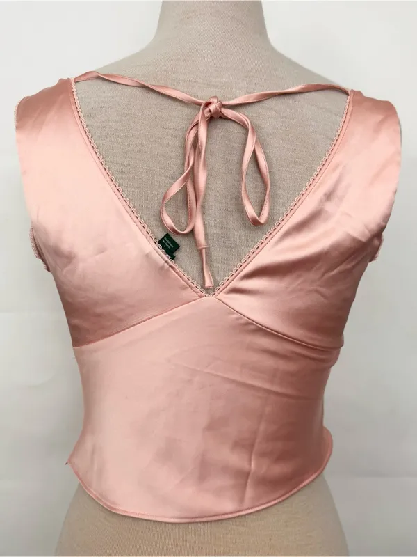 Wild Fable 90’s Silky Satin V-Neck Babydoll Crop Top in Blush Pink - Image 2