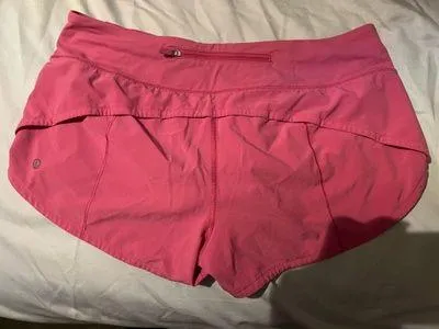 Lululemon Shorts Hotty Hot - Image 2