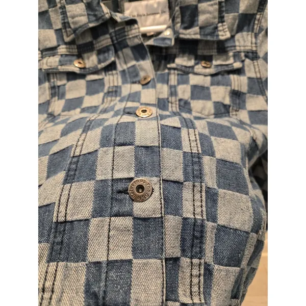 Forever 21 Checkered Board Print Cropped Trucker Denim Blue Y2K Jacket Medium - Image 4