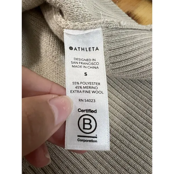 Athleta Jacquard Textured Crew Sweater‎ Small ABSTRACT CREAM #632069 $129 Preppy - Image 9