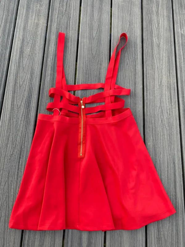 Suspender Skirt Red Size XL - Image 2