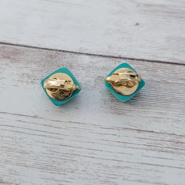 Vintage Clip On Earrings Dainty Turquoise Tone 5/8" - Image 5