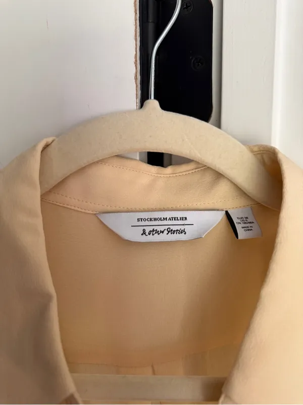 & other stories butter yellow shirt silk‎ long sleeve button up top - Image 2