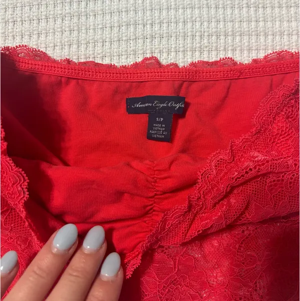 American Eagle Red Lace Bandeau Top - Image 4