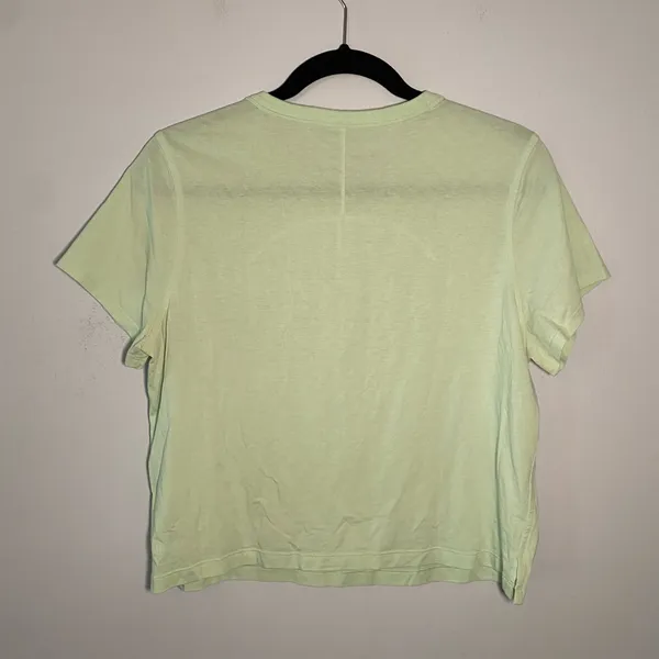Lululemon Large Mint Green Cropped Short Sleeve Shirt Athleisure Women's size 10 - Image 5