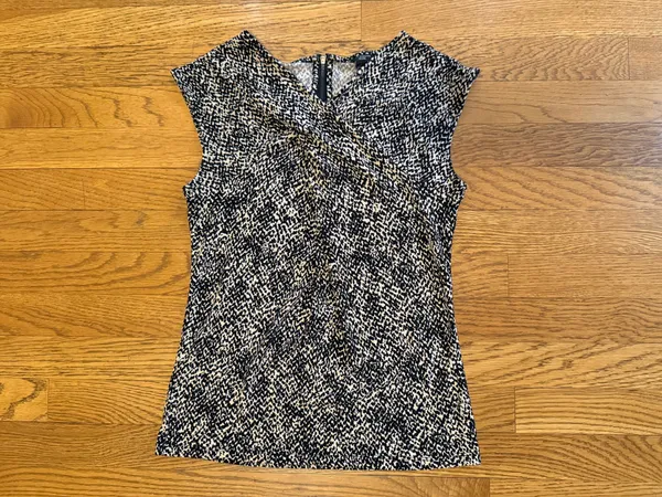 Ann Taylor twist front blouse size S - Image 8