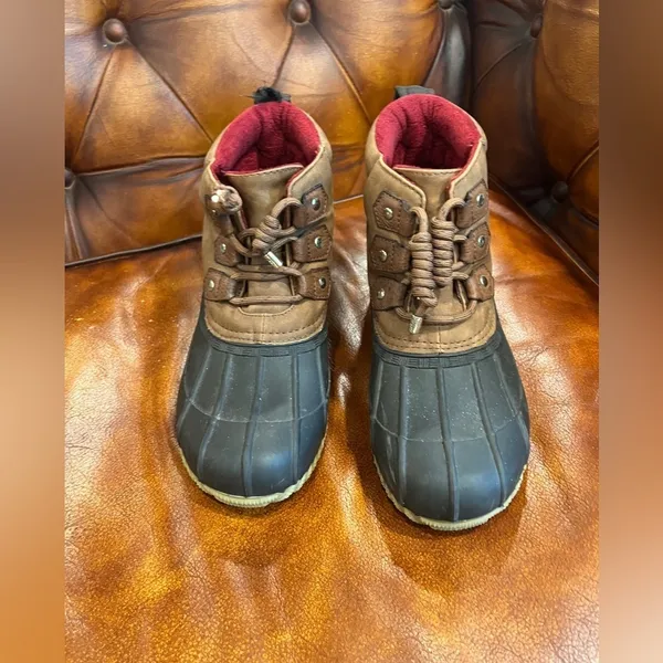 EUC Tommy Hilfiger Womens Duck Boots Rain Shoe-Brown -Size 7 - Image 4