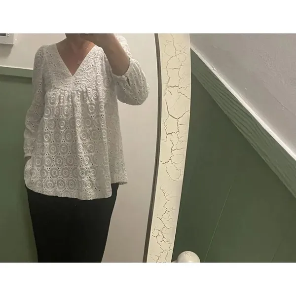 Annie Griffin white cotton eyelet lace blouse XS long sleeve boho top - Image 9
